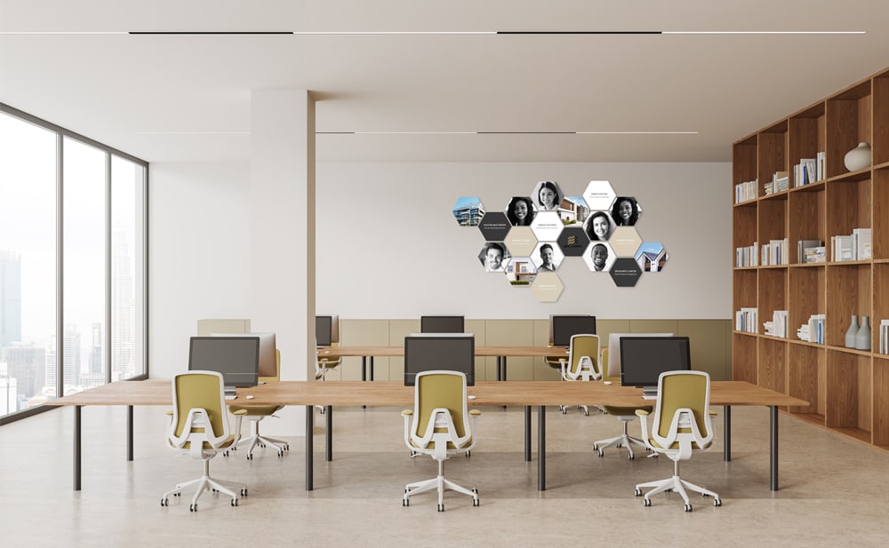 Décoration murale Shapes dans un bureau - carreaux photo hexagonaux modernes pour un espace de travail élégant et inspirant.