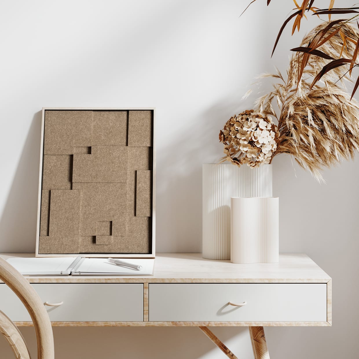 Art en Feutre dans une pièce chaleureuse et apaisante